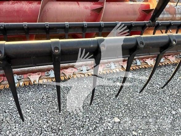 Case IH 1020 Derliaus nuėmimo kombainų galvos