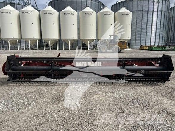 Case IH 1020 Derliaus nuėmimo kombainų galvos