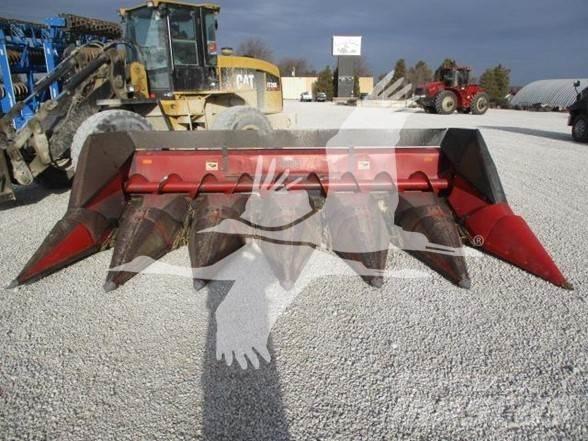 Case IH 1063 Derliaus nuėmimo kombainų galvos