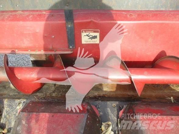 Case IH 1063 Derliaus nuėmimo kombainų galvos