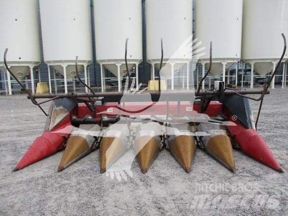 Case IH 1063 Derliaus nuėmimo kombainų galvos