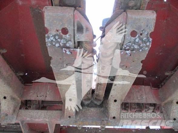 Case IH 1063 Derliaus nuėmimo kombainų galvos
