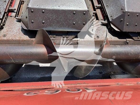 Case IH 1063 Derliaus nuėmimo kombainų galvos
