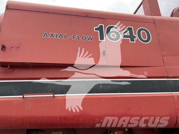 Case IH 1640 Derliaus nuėmimo kombainai