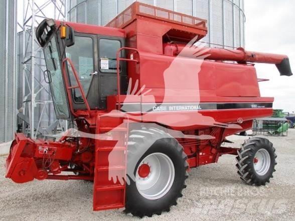 Case IH 1660 Derliaus nuėmimo kombainai