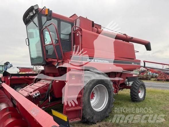 Case IH 1680 Derliaus nuėmimo kombainai