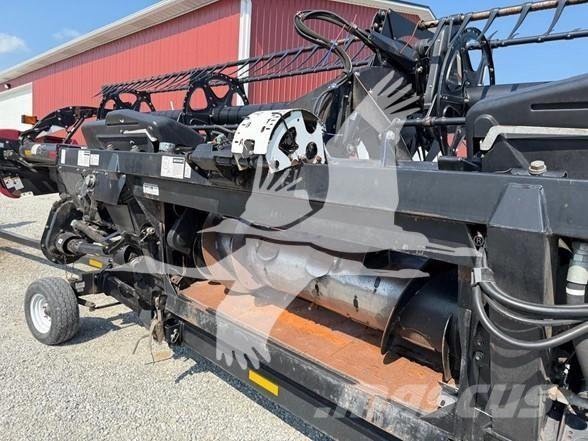 Case IH 2162 Derliaus nuėmimo kombainų galvos