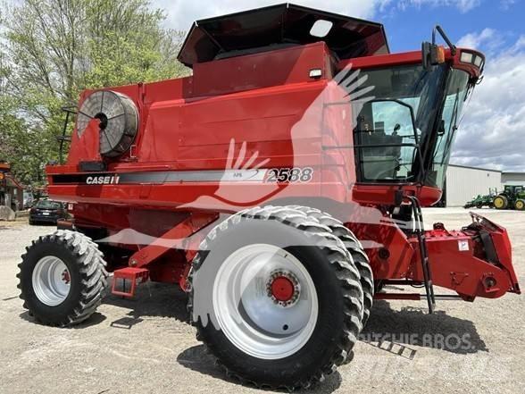 Case IH 2588 Derliaus nuėmimo kombainai