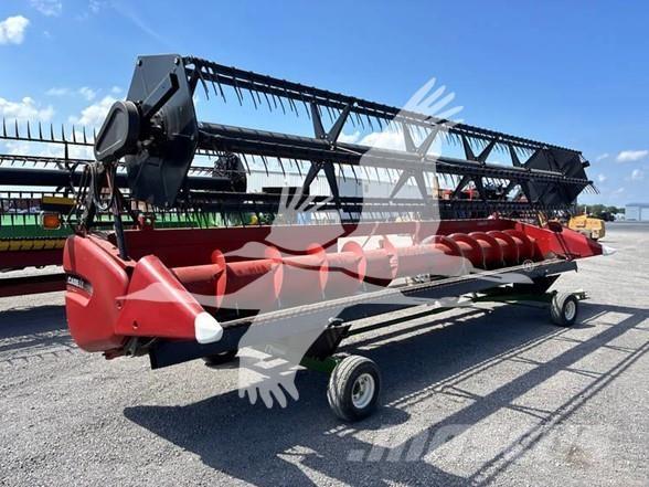 Case IH 3020 Derliaus nuėmimo kombainų galvos