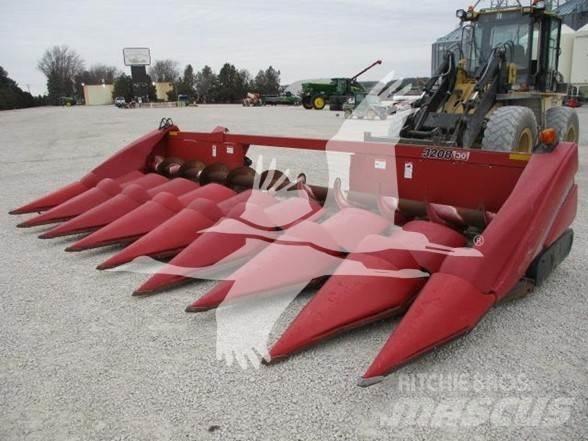 Case IH 3208 Derliaus nuėmimo kombainų galvos