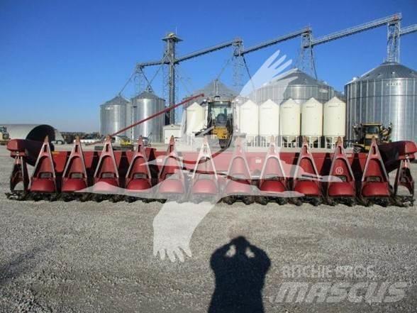 Case IH 3412 Derliaus nuėmimo kombainų galvos