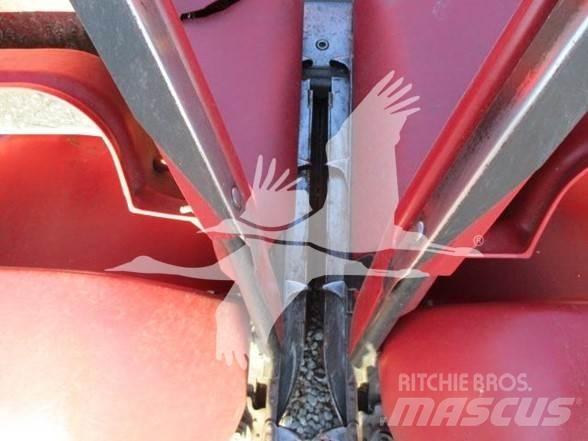 Case IH 3412 Derliaus nuėmimo kombainų galvos
