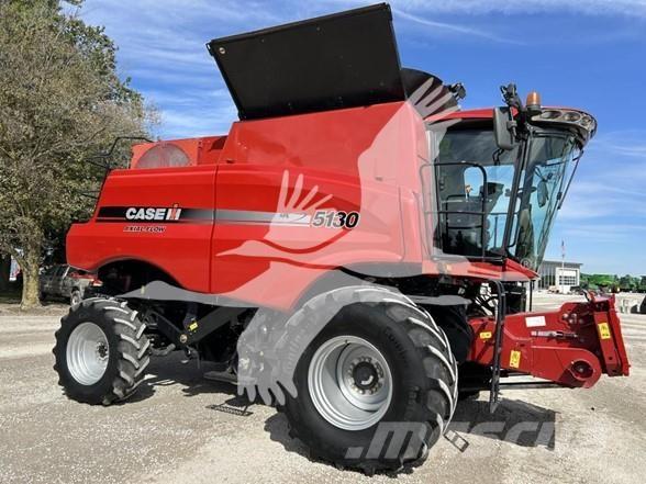 Case IH 5130 Derliaus nuėmimo kombainai