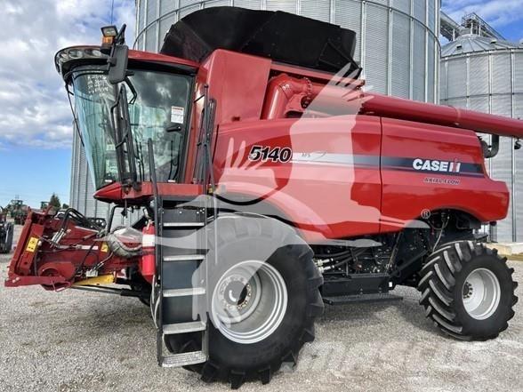 Case IH 5140 Derliaus nuėmimo kombainai