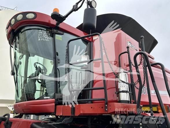 Case IH 8010 Derliaus nuėmimo kombainai