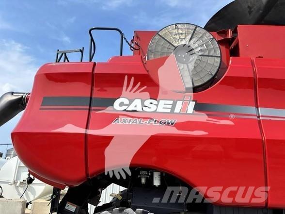 Case IH 8010 Derliaus nuėmimo kombainai