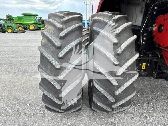 Case IH 8240 Derliaus nuėmimo kombainai