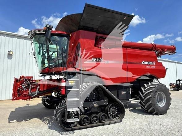 Case IH 8250 Derliaus nuėmimo kombainai