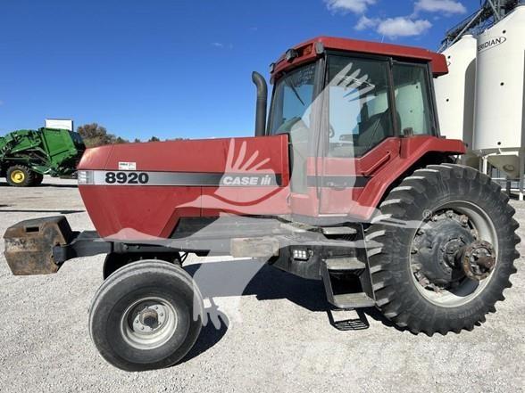 Case IH 8920 Traktoriai