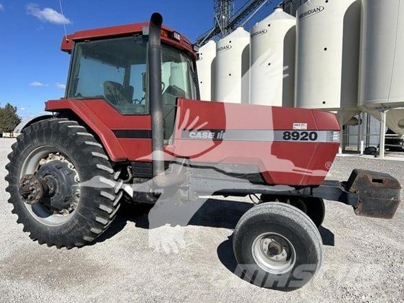Case IH 8920 Traktoriai