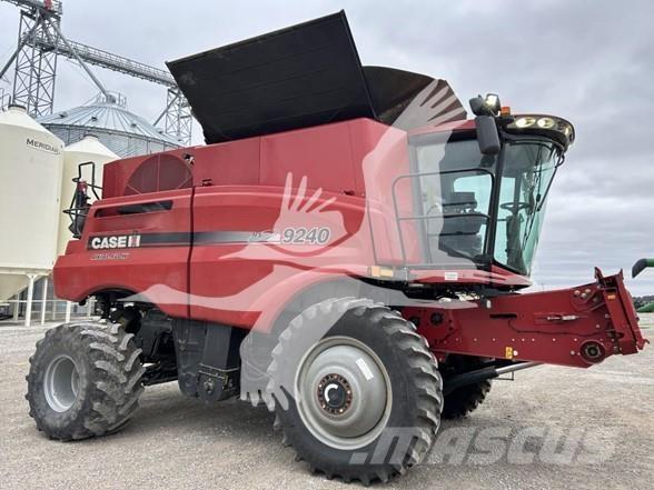 Case IH 9240 Derliaus nuėmimo kombainai