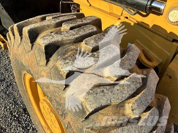 CAT 415F2 Ekskavatoriniai krautuvai