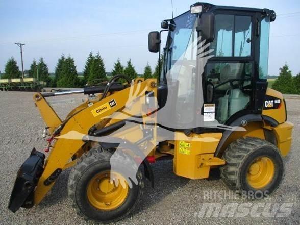CAT 903D Naudoti ratiniai krautuvai