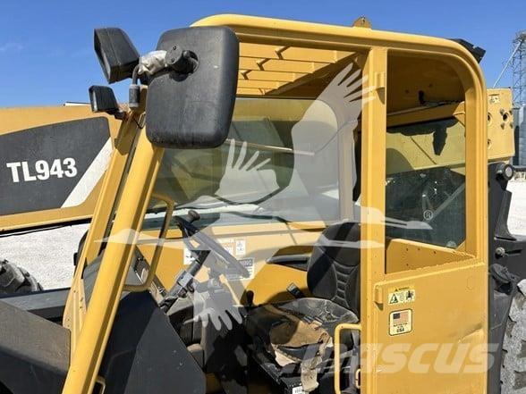 CAT TL943 Teleskopiniai krautuvai
