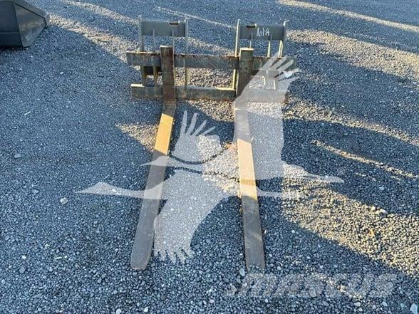 CNH 60 FORKS Statyba - Kita