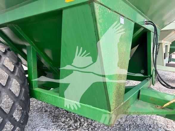 E-Z Trail 710 Grūdų vežimėliai