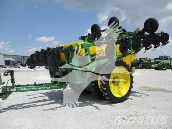 Farm King 2460 Mineralinių trąšų barstytuvai