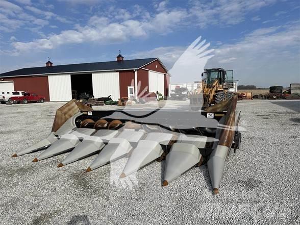 Gleaner R636 Derliaus nuėmimo kombainų galvos