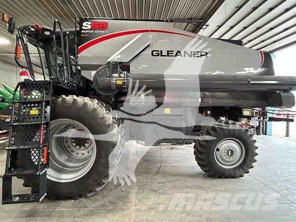 Gleaner S68 Derliaus nuėmimo kombainai