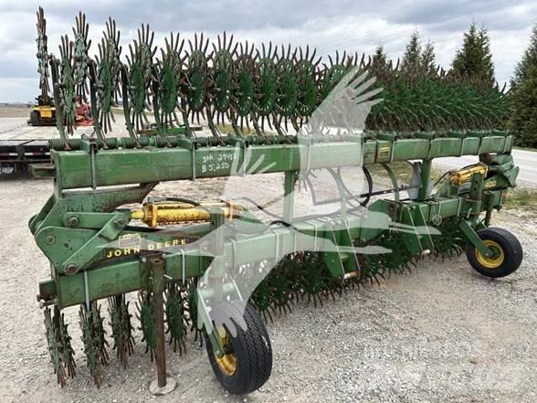 John Deere 400 Kita kultivavimo technika ir priedai