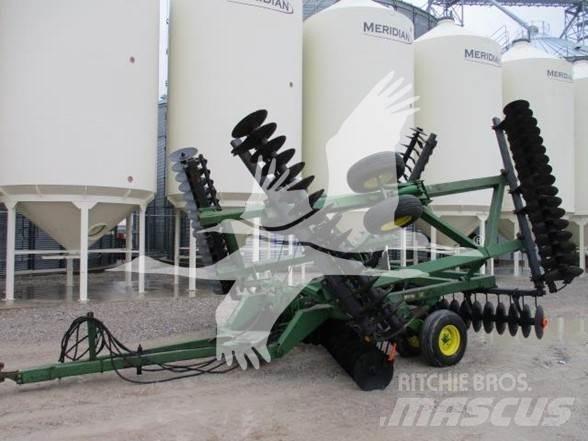 John Deere 630 Diskinės akėčios