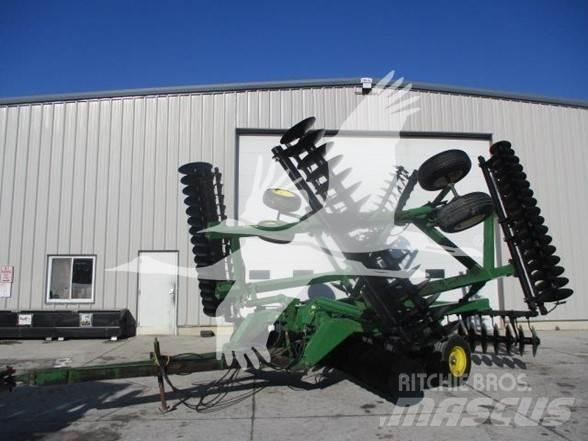 John Deere 630 Diskinės akėčios
