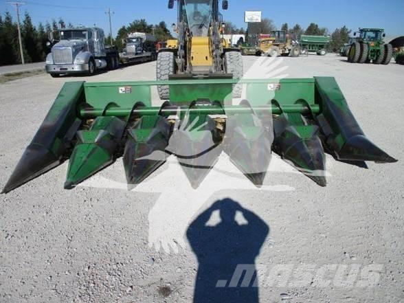 John Deere 643 Derliaus nuėmimo kombainų galvos