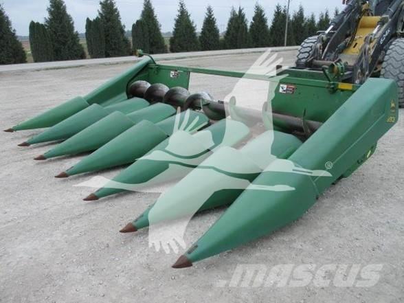 John Deere 693 Derliaus nuėmimo kombainų galvos