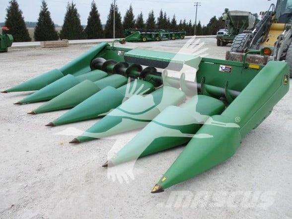 John Deere 693 Derliaus nuėmimo kombainų galvos
