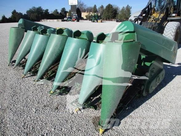John Deere 693 Derliaus nuėmimo kombainų galvos