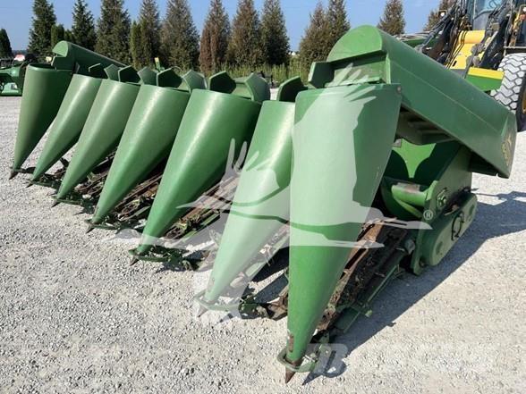 John Deere 693 Derliaus nuėmimo kombainų galvos