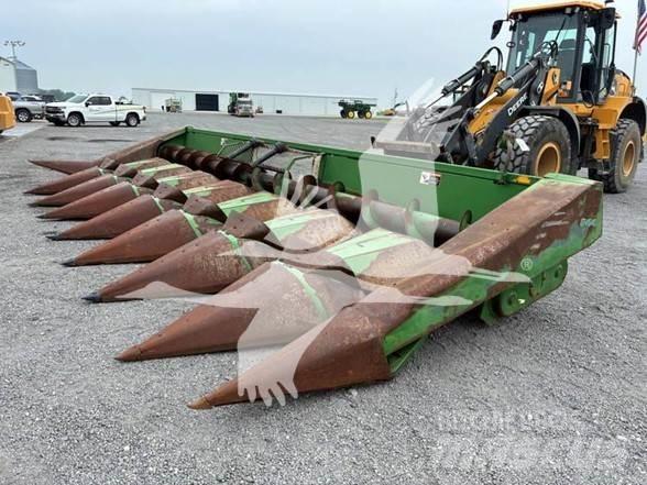 John Deere 844 Derliaus nuėmimo kombainų galvos