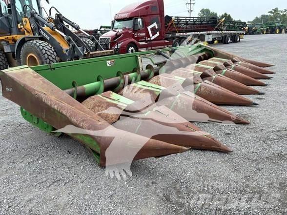 John Deere 844 Derliaus nuėmimo kombainų galvos
