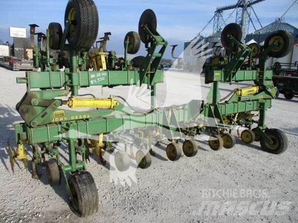 John Deere 85 Vagų purentuvai