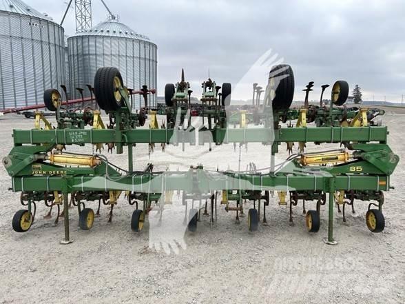 John Deere 85 Vagų purentuvai