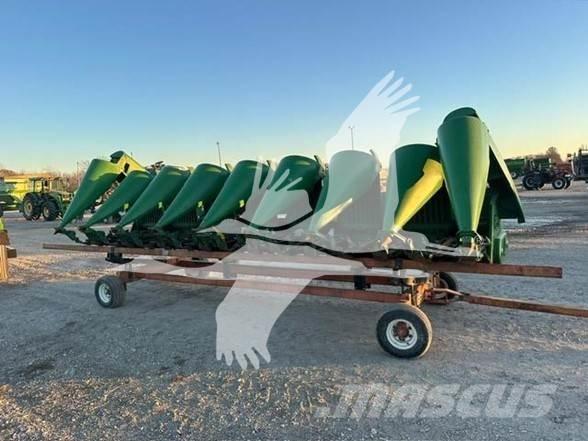 John Deere 893 Derliaus nuėmimo kombainų galvos