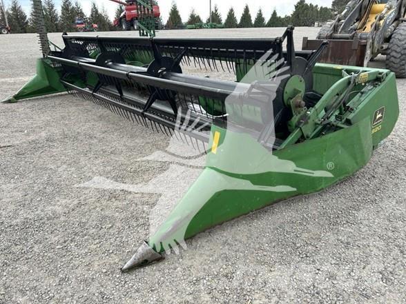 John Deere 920 Derliaus nuėmimo kombainų galvos