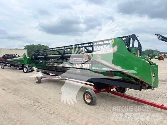 John Deere 925 Derliaus nuėmimo kombainų galvos