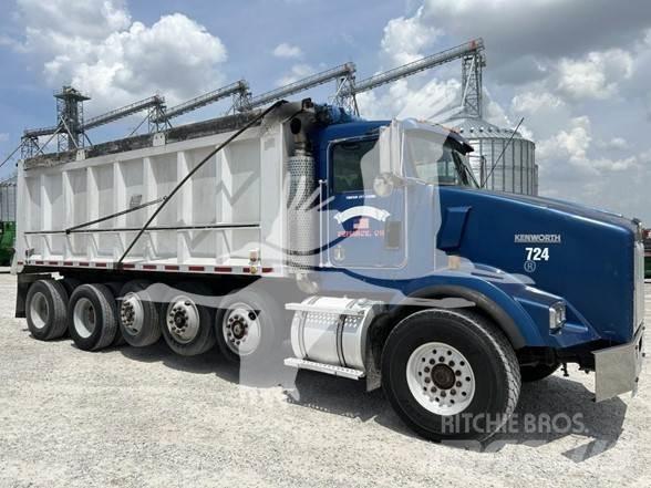 Kenworth T800 Savivarčių priekabų vilkikai