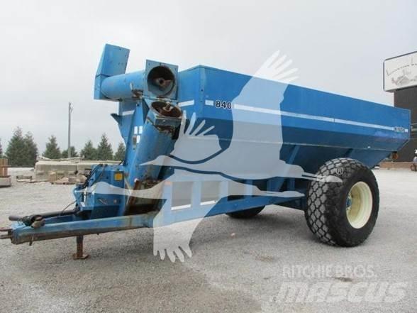 Kinze 840 Grūdų vežimėliai